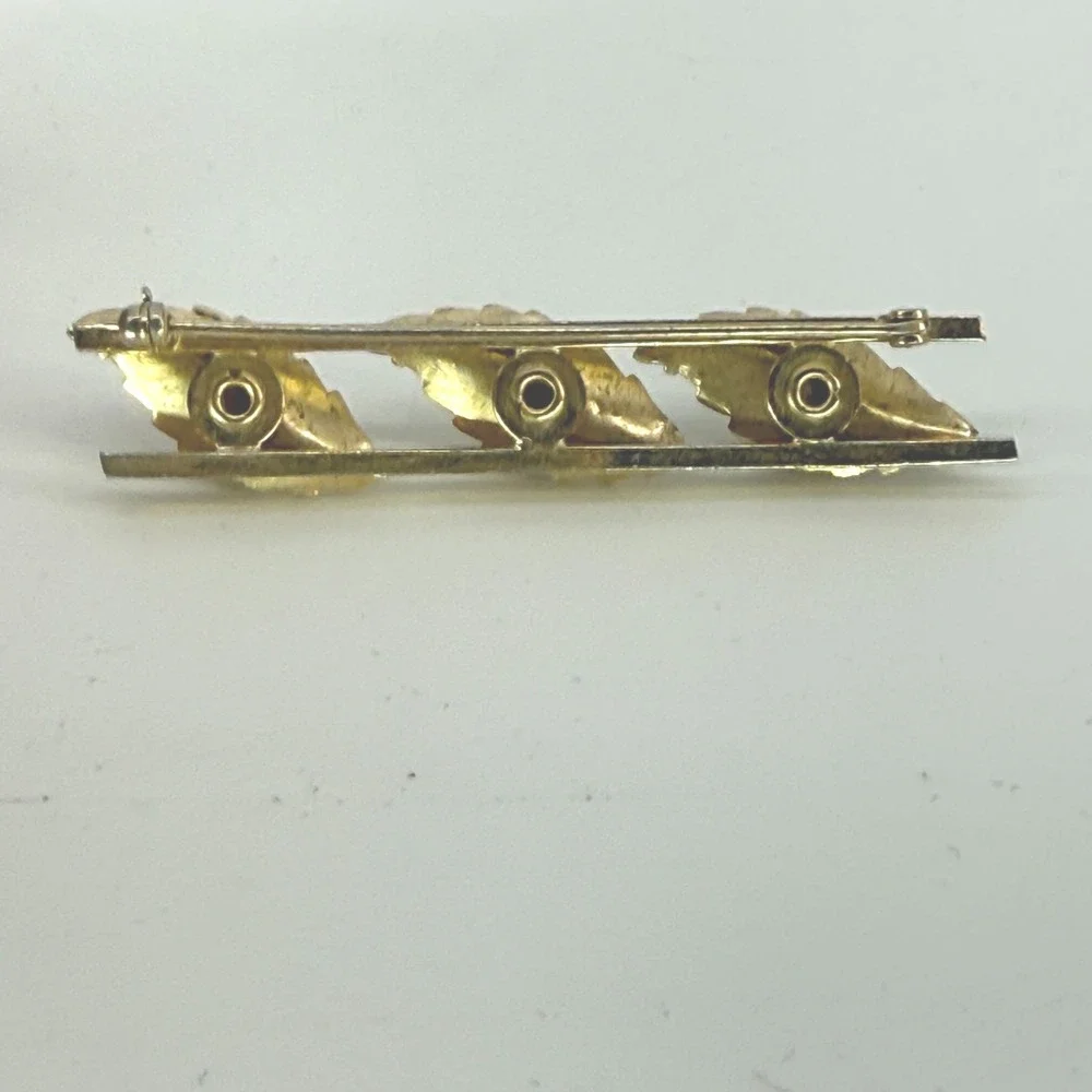 VINTAGE ESTATE Floral Leaf‎ Brooch Pin with Pearls Unsigned Long Straight